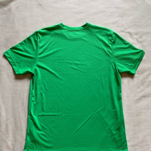 Nike Dri-Fit Mesh T-shirt Size L - Picture 3 of 3